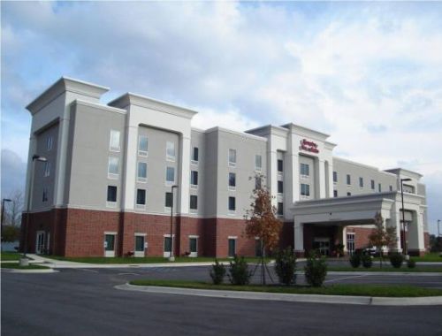 Hampton Inn & Suites Hampton Cove